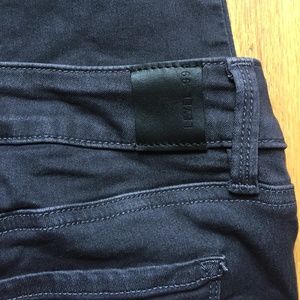 Level 99 Mid Rise Janice Skinny Jeans